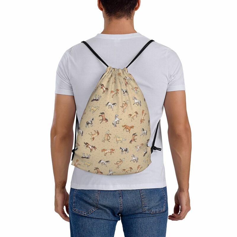 Tas punggung pola Taupe ransel kuda tersebar di atas tas serut tas serut bundel saku tas serba-serbi tas buku untuk pria wanita