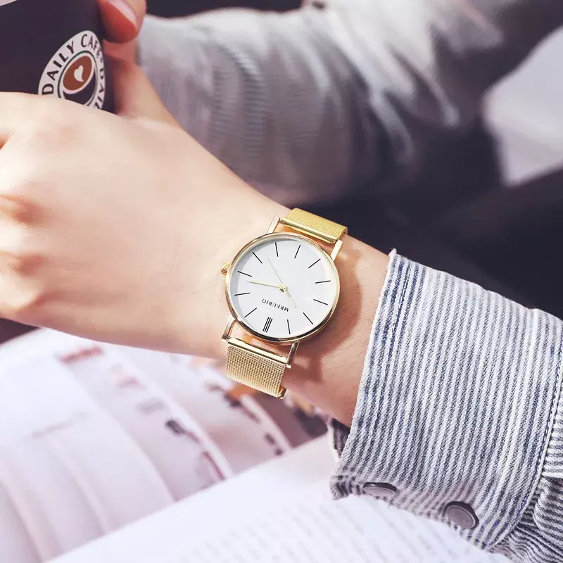 Простые мужские кварцевые часы с ремешком из взрывоопасной сетки в скандинавском стиле