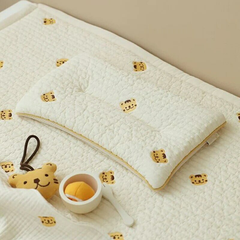 Newborn Bedding Baby Sleeping Pillow Cotton Quilted Cartoon Bear Rabbit Embroidered Infant Sleep Cushion Comforting Pillow