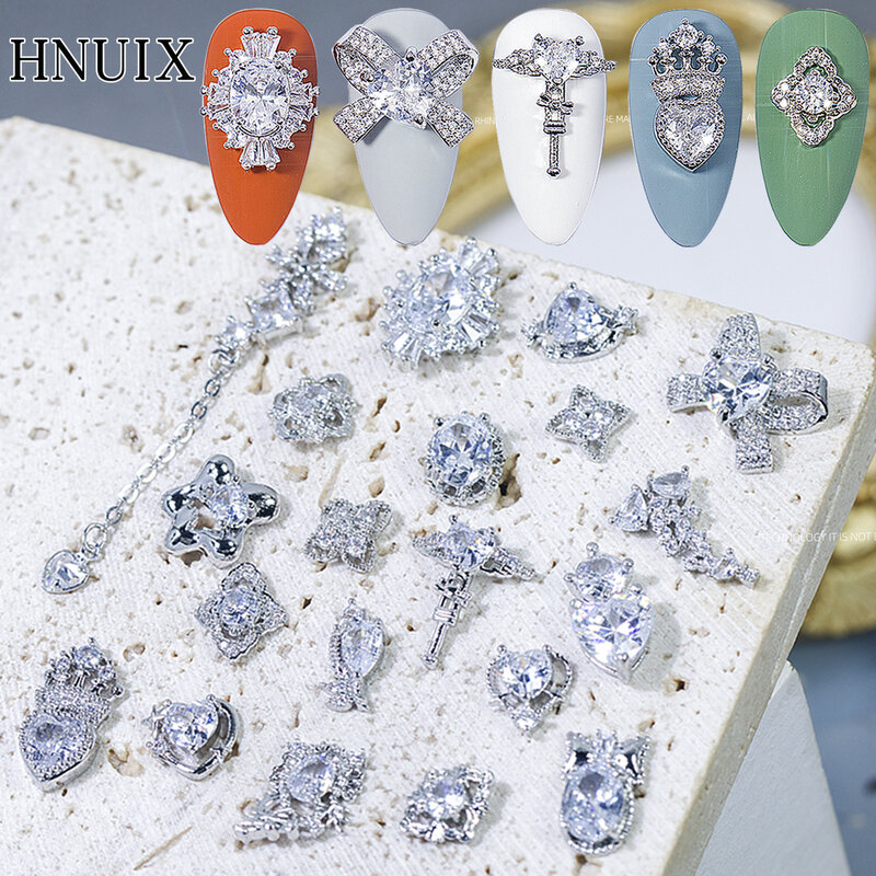 2 pezzi lussuoso argento lucido zircone 3D lega a forma di cuore fiocco Nail Art zircone metallo chiodo accessori fai da te decorazione del chiodo