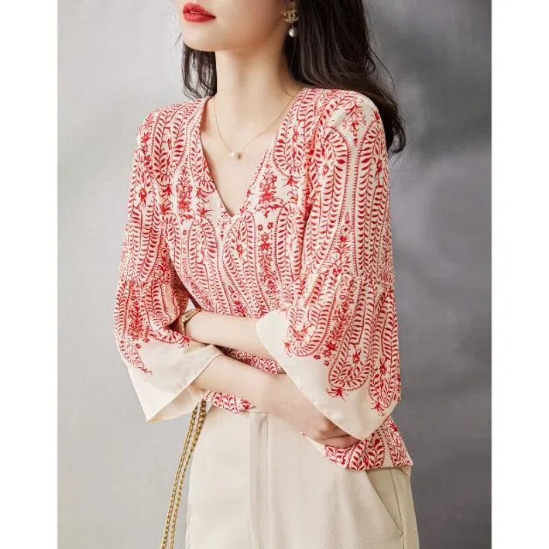 Elegant Half Sleeve Loose Floral Shirt Tops Summer New V Neck Print All-match Vintage Blouse Fashion Temperament Women Clothing