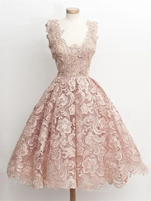 2023 Chic Scoop koronkowe suknie koktajlowe księżniczka krótkie sukienki na powrót do domu krótkie rękawy koronkowe aplikacje Plus rozmiar eleganckie Mini suknia