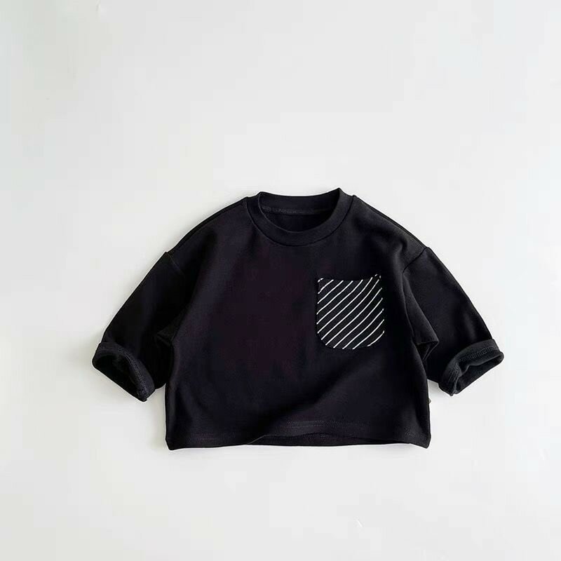 Maglietta a maniche lunghe per bambini all'inizio della primavera versione coreana vestiti alla moda camicia Base allentata bambino Unisex nuovo Design girocollo Top a righe