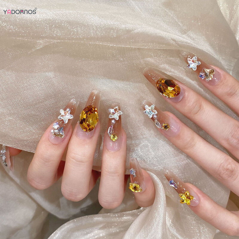 Blush Champagne Press on Nails con Glitter Diamond Butterfly Moon Star Decor Long Ballet unghie finte punte per unghie finte indossabili