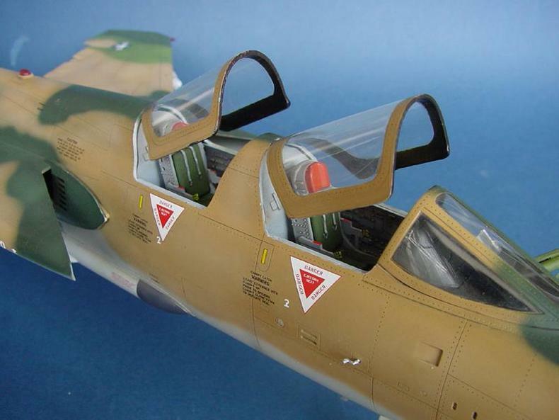 Trompetista 02202 1/32 república F-105G selvagem weasel modelo kit