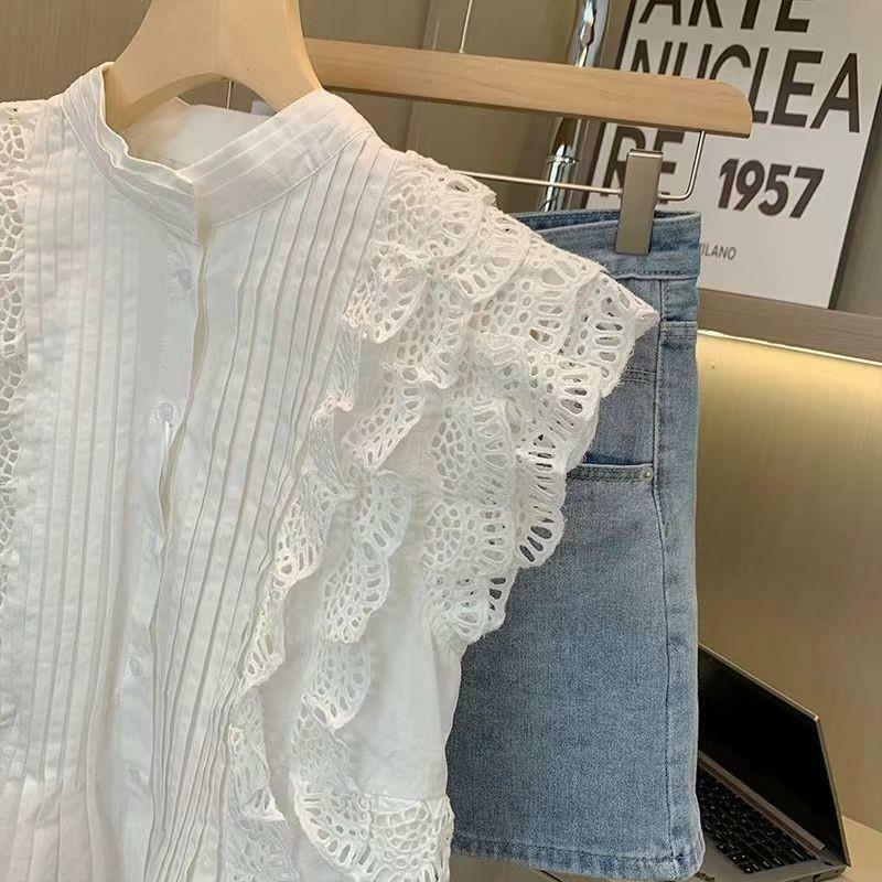 2024 Spring Summer New Women Solid Color Sleeveless Lace Hollowed Out Blouses Fashion Commute Round Neck Button Shirts Vest Tops
