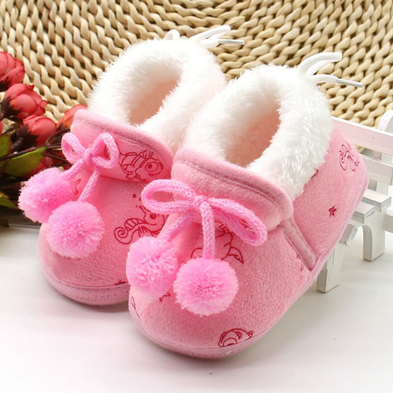 Sapatos de lã de sola macia antiderrapante para bebê, sapatos grossos para crianças, botas de viagem quentes, roupas infantis, acessórios para festa, novos