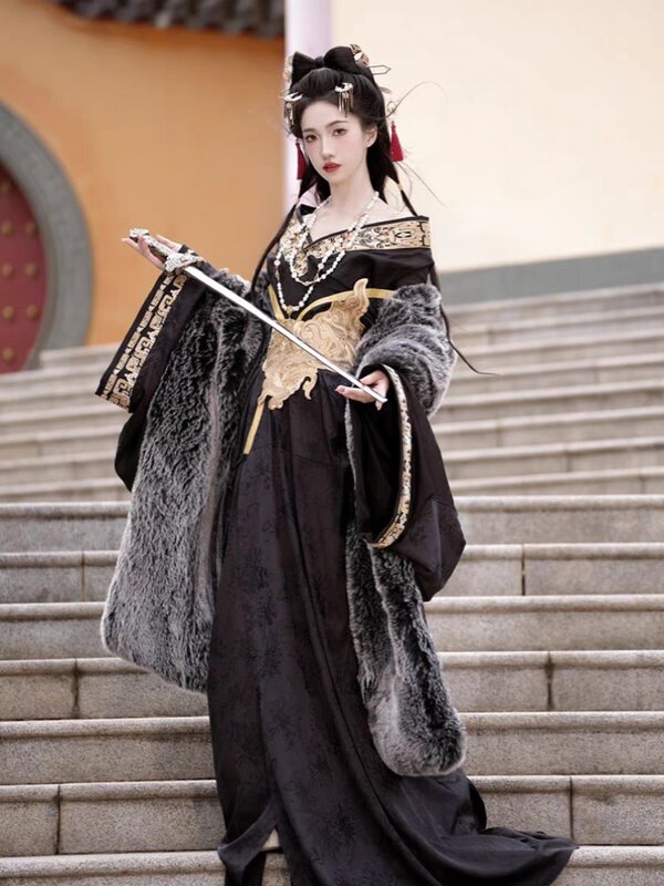 Hanfu Beauty Figure Series Cross necked Warring State Robe bordir Heavy Industry Tail