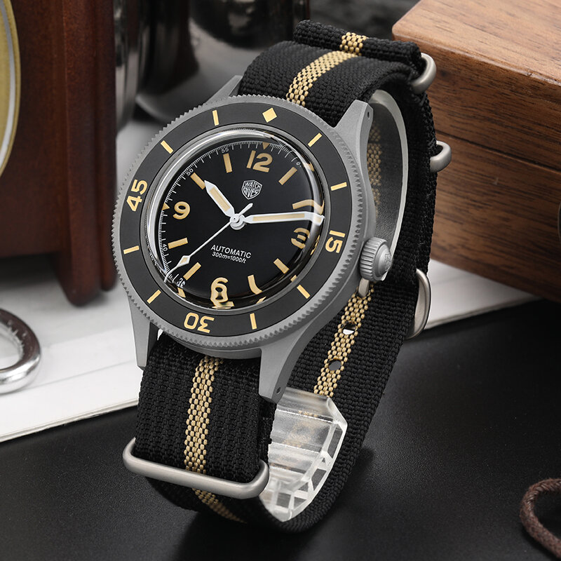 Watchdives-Relógio Vintage super luminoso para homem, safira mecânica, titânio, movimento NH35, 40mm, 300m, à prova de relógio, 50 braças