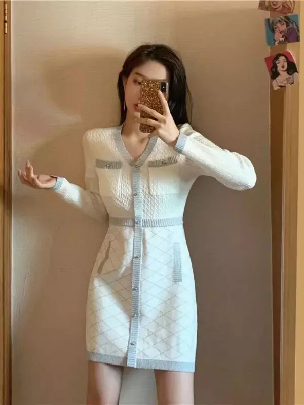 Falda de punto de estilo de fragancia pequeña para mujer, vestido interior delgado y ajustado de estilo celebridad, otoño e invierno, 2022