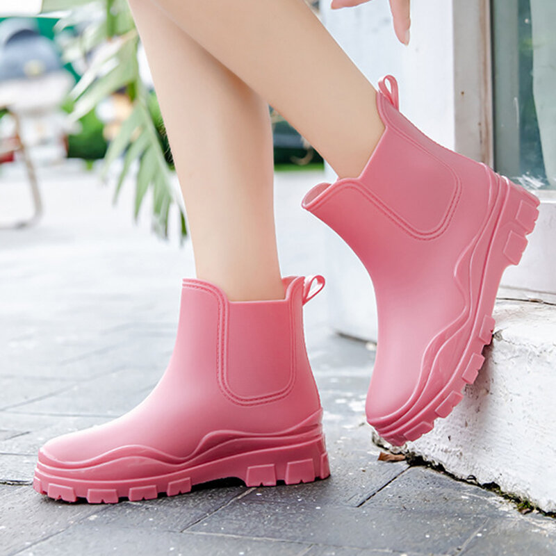 Sepatu bot hujan karet wanita, sepatu bot taman tahan air bahan karet tebal hangat gaya pendek, sepatu air memancing antiselip 36-40