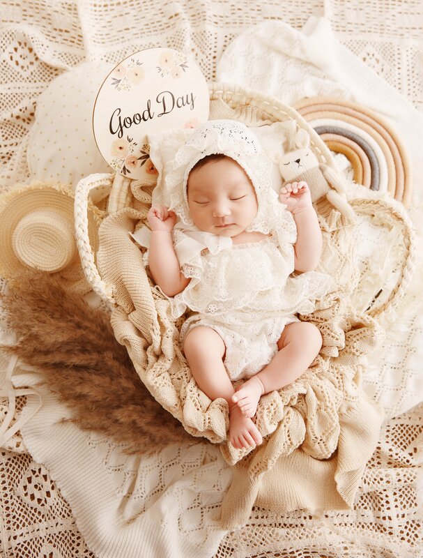 Lace Posing Fabric Newborn Backdrop Baby Photography Props Lace Baby Blanket Beanbag Backdrop for Photoshoot Newborn Accessories