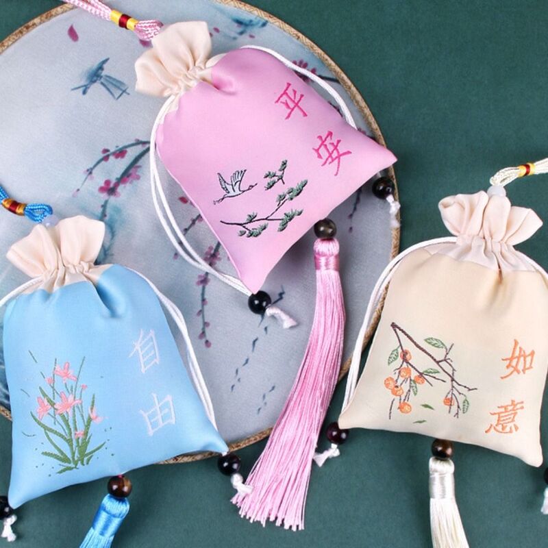 Chinese Style Tassel Sachet Fashion Retro Lotus Embroidery Bag Bedroom Decoration Car Ornaments Small Objects Jewelry Bag