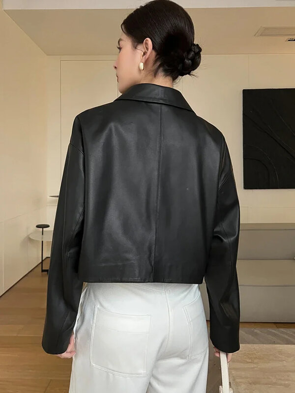 Mantel kulit domba sederhana dipotong untuk wanita, jaket kulit asli sepeda motor klasik kelas atas tren musim semi musim gugur 2024