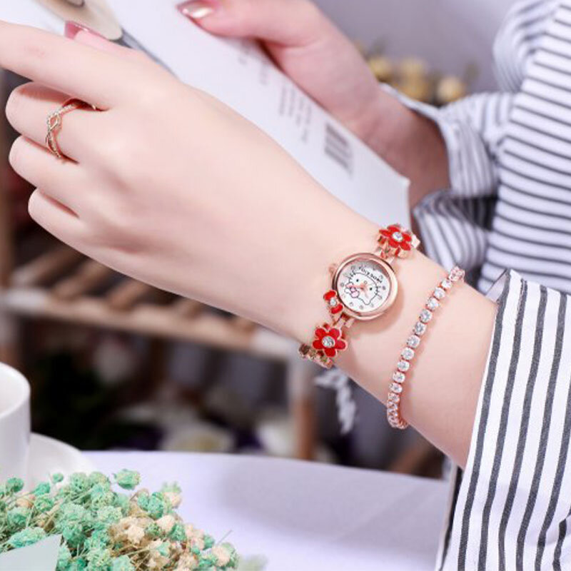 Nowy zegarek Sanrio Hello Kitty Kawaii Kt Cat Zegarki Flip Kreatywność Diamentowe zegarki na rękę Kobiety Bransoletka Biżuteria Dziewczyny Prezenty Zabawki