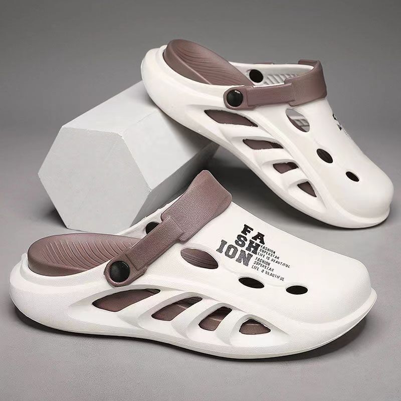 รองเท้าแตะสำหรับรองเท้าบุรุษในฤดูร้อนใหม่2024รองเท้าลำลองสำหรับผู้ชายรองเท้าแฟชั่นหรูหรา Comfort บ้าน Sandal empuk 40-45