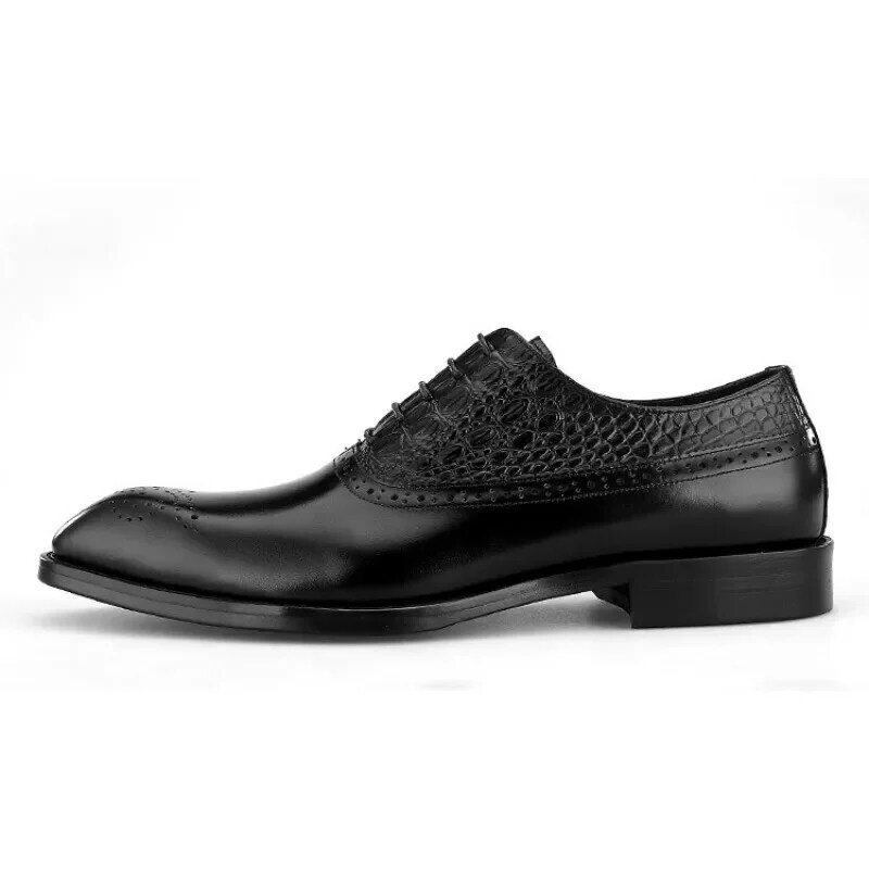 Biuro włochy biznes człowiek krowa prawdziwe buty formalne ze skóry Brogue zasznurować kwadratowe Toe oksfordzie męskie buty ślubne ślubne buty brązowe