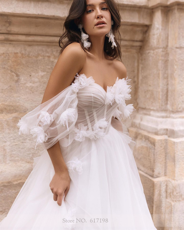 Vestido de novia sin hombros con detalles de flores de tul, escote Corazón, corte en A, ilusión de corte, vestidos de novia