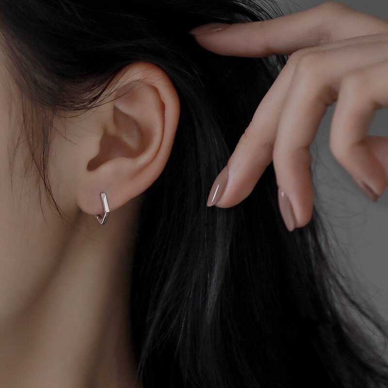 Hoop Ohrringe Für Frauen Teens Mode Klassische Geometrische Metall Silber Farbe Ohr Partner Student Mädchen Kleine Huggies Schmuck Geschenke