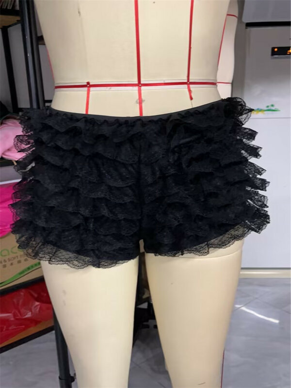 Women Lace Tierred Ruffles Shorts Lolita Y2K Kawaii Bottoms Short Pants for Streetwear Teen Girls Lounge Shorts Vintage 2000s
