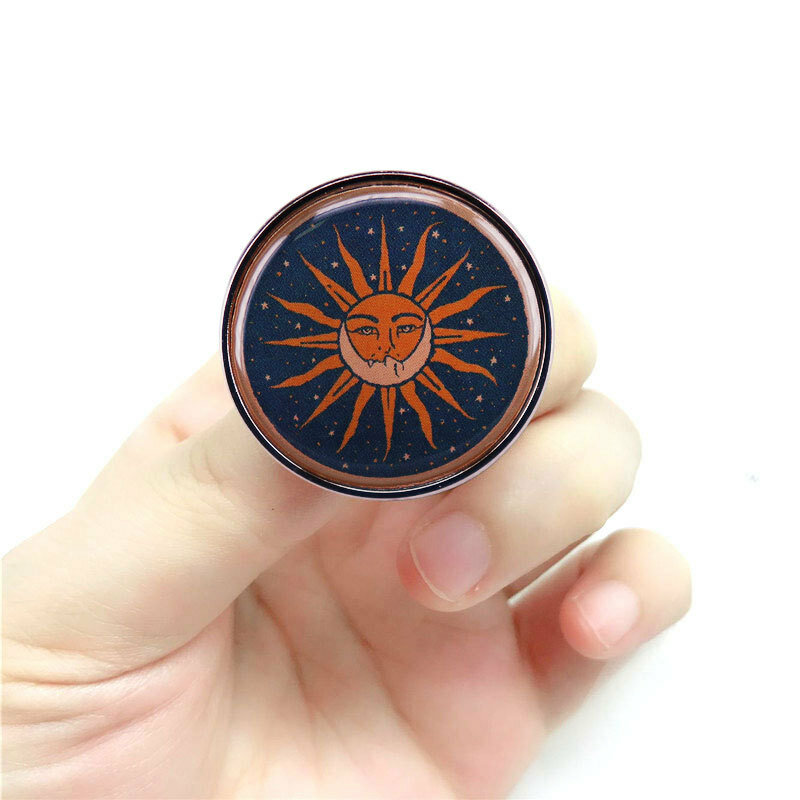 Beautiful Combination of Sun and Moon Jewelry Gift Fashionable Creative Cartoon Brooch Lovely Enamel Badge Clothing Accessories