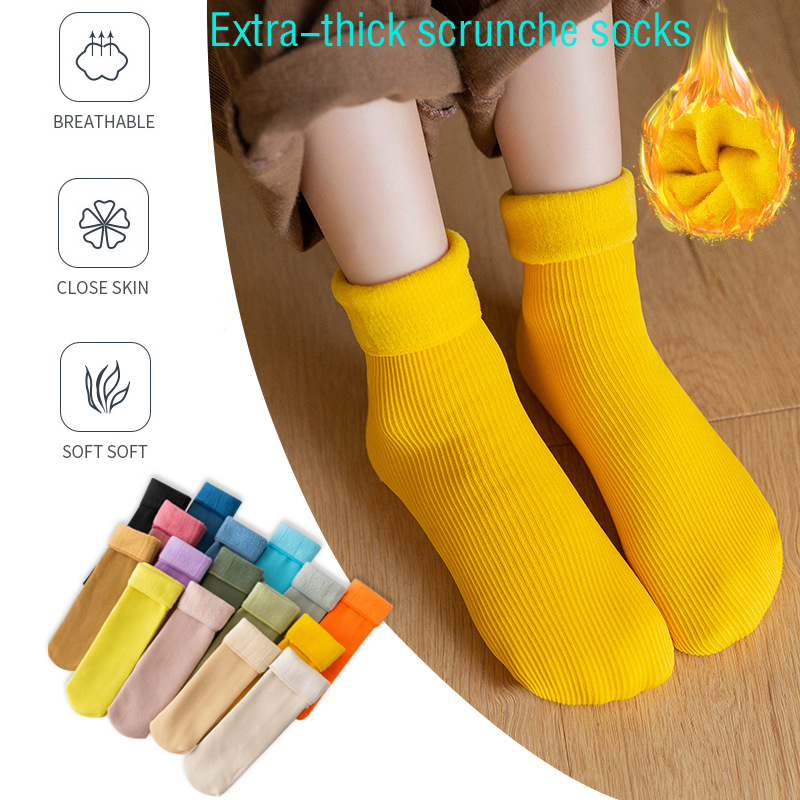 Modische und minimalist ische einfarbige Schneeschuhe mittellange Socken warme Socken Winters ocken stapeln Socken und passende Kleidung