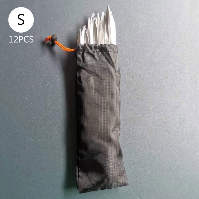 12-pak aluminiowych kołków uziemiających odblaskowymi linkami do biwakowania plecakiem