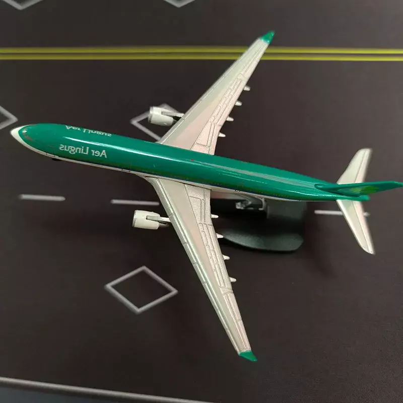 Зеленый аэролайзер Aerlingus A330, модель, подарок для мальчика