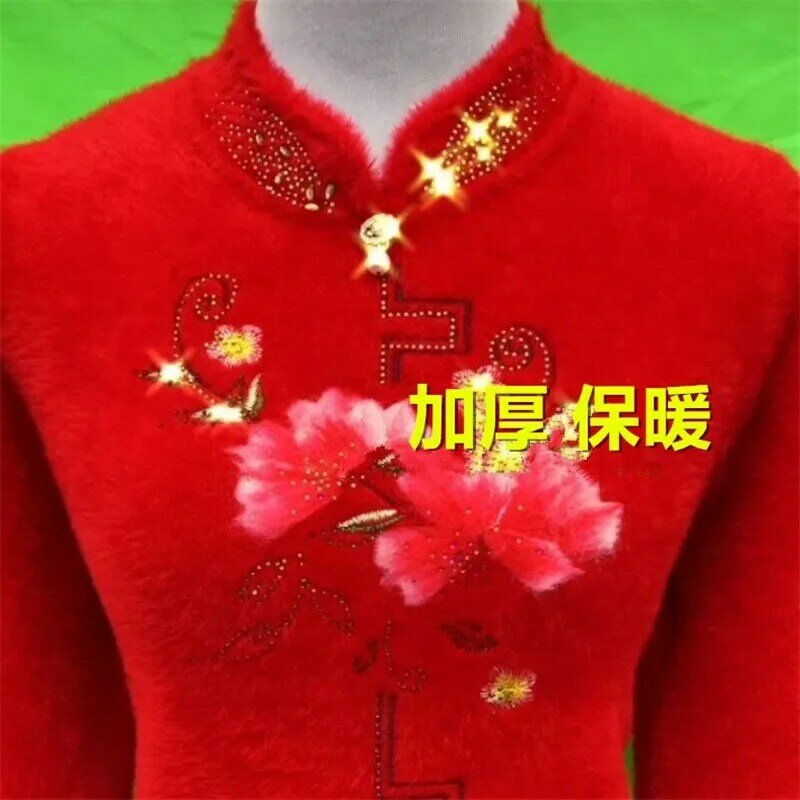 Mamma di mezza età e anziana autunno inverno aggiungi velluto addensare Diaorong ricamato maglione donna moda camicia fondo