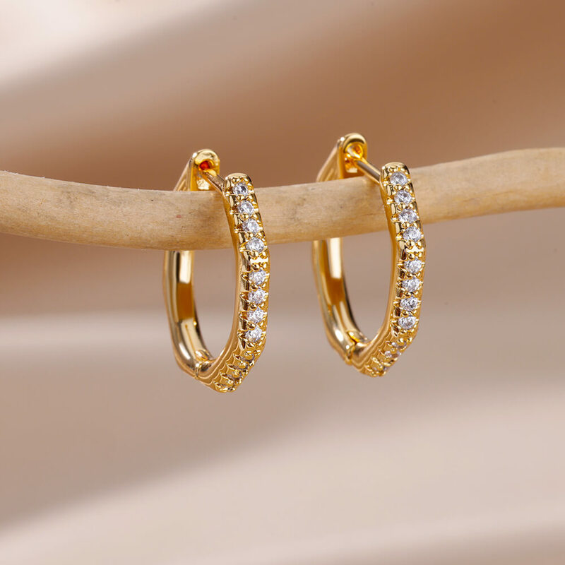 Hati anting baja tahan karat untuk wanita zirkon warna emas anting bulat estetika tahan air telinga tindik perhiasan aksesoris