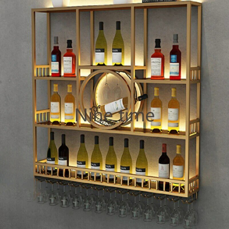 Armário fixado na parede industrial do vinho, prateleira do cocktail, garrafa, restaurante, canto da barra, sala de estar, mobília do hotel