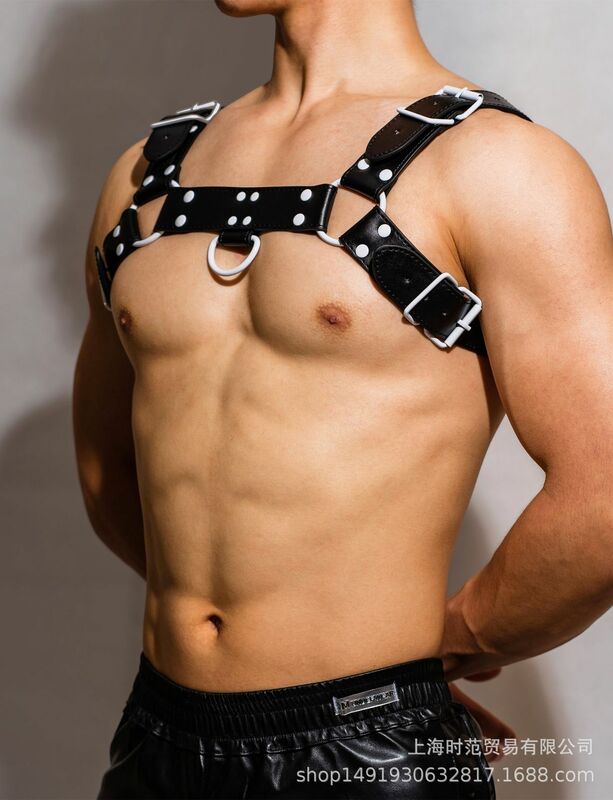 Correias de ombro masculinas de couro do plutônio sexy decorativo adereços eróticos muscular desempenho masculino palco com cueca gay ombro superior cinto