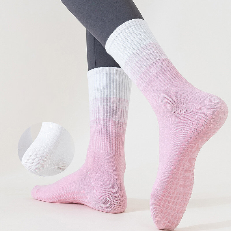Kaus kaki Yoga setengah tabung katun sisir kaus kaki lantai silikon antiselip kaus kaki olahraga lompat kebugaran Pu wanita