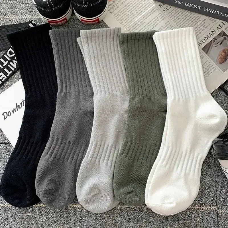 Conjunto de calcetines cortos deportivos para hombre, medias cálidas de Color sólido, negro y blanco, ideal para negocios, 1/5 pares, otoño e invierno, envío directo