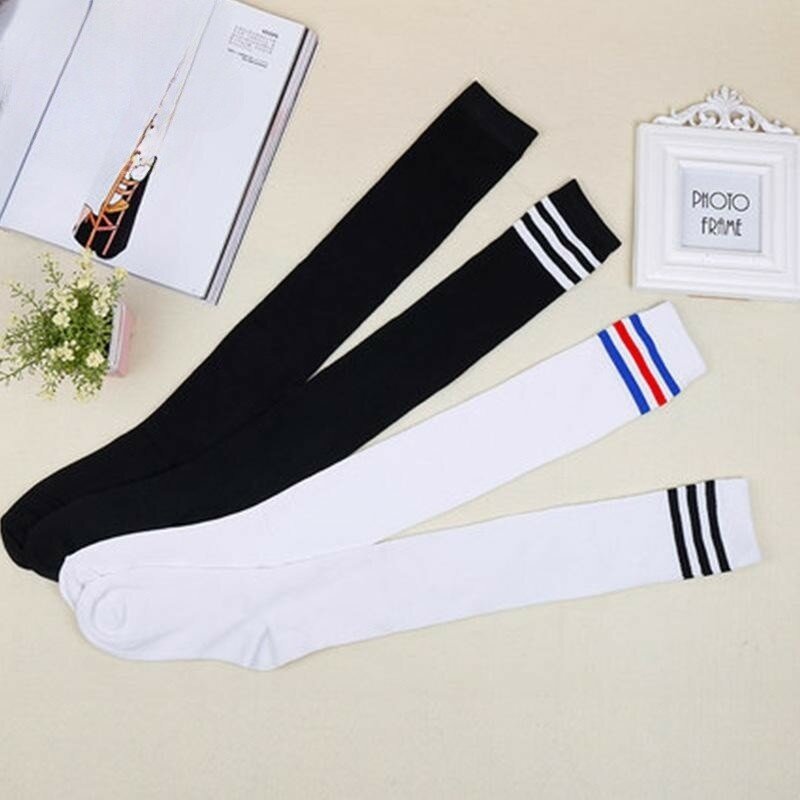 Lolita lange Socken Frauen Beinlinge gestrickt schwarz weiß gestreifte lange Socken Damen über Knies trümpfe y2k Lolita Strümpfe