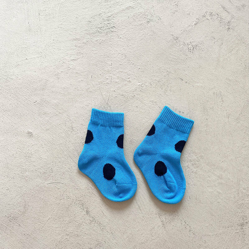 3 paia di calzini per bambini in cotone a pois moda autunno 2024 calzini elastici per bambini di 3 dimensioni calzini per bambine 0-6 anni