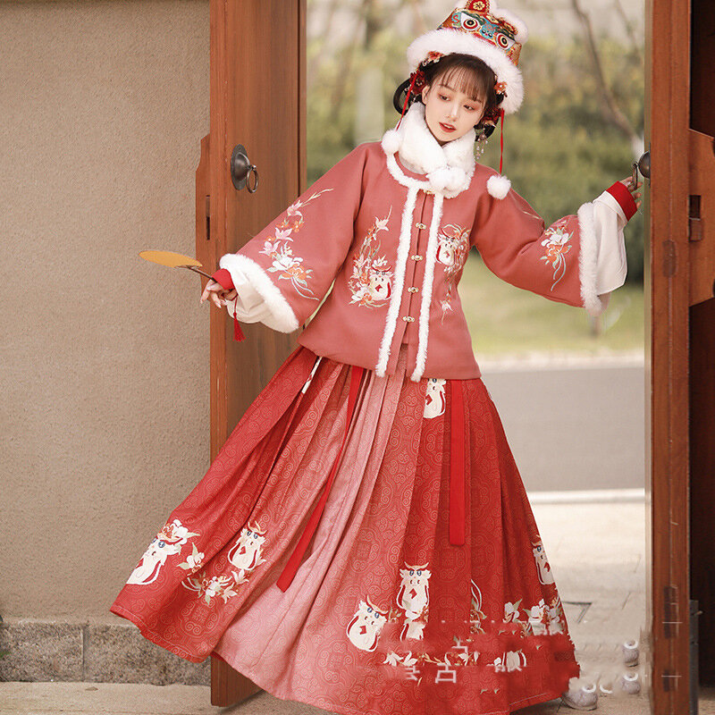 Jesienno-zimowe zagęszczone kobiety Hanfu klasyczne Retro chińskie ubrania noworoczne wykwintne haftowane kostiumy do tańca ludowe z nadrukiem