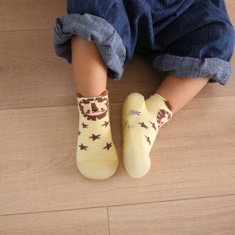 Calçado de algodão animal bonito para criança, sola de borracha macia, botas antiderrapantes para crianças, primeiro caminhante