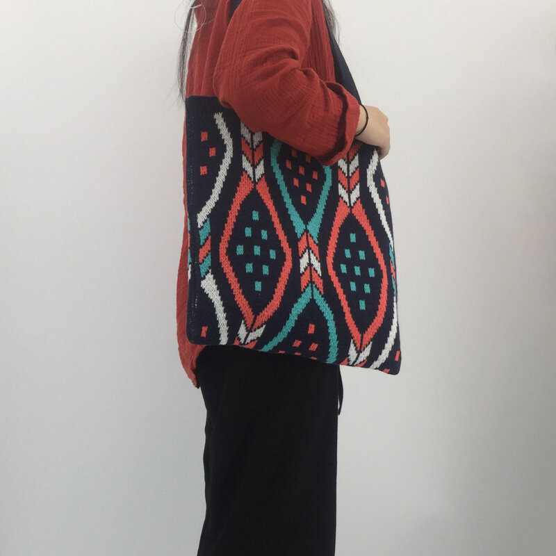Bolsa de ombro de tricô para senhoras Bolsas de compras de grande capacidade Design de malha Bolsa clássica, moda, meninas