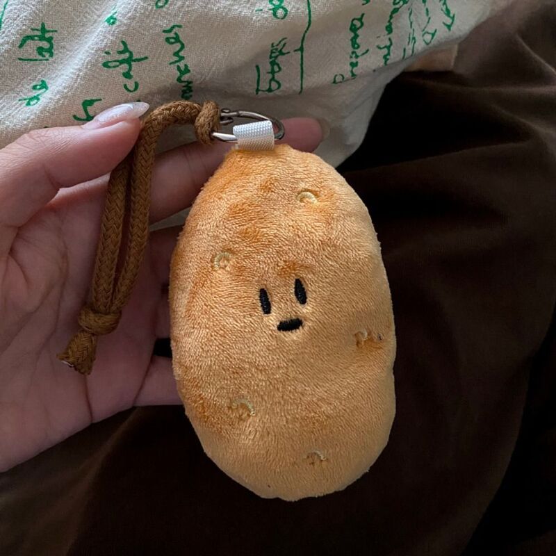 Plecak Charms ziemniak pluszowy brelok unikalny zapinana klamra pluszowy kreskówka wisiorek kreskówka koreański styl pluszowa lalka prezent zabawka