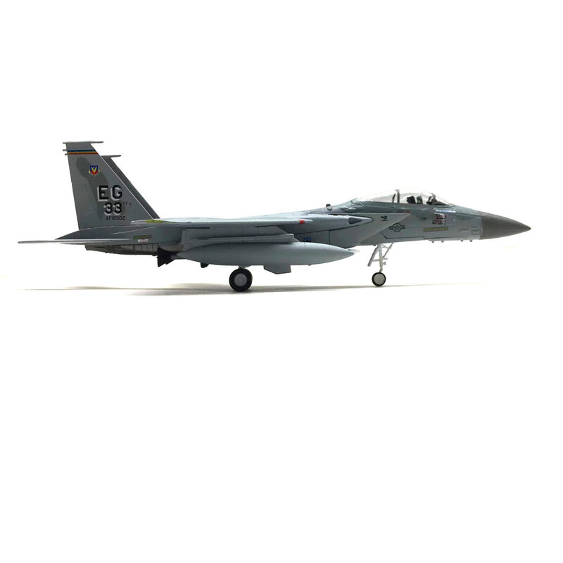 โมเดลเครื่องบินรบแบบทหารเรา F-15C นกอินทรี1:100พร้อมแท่นวางโลหะผสมสำหรับผู้ชาย