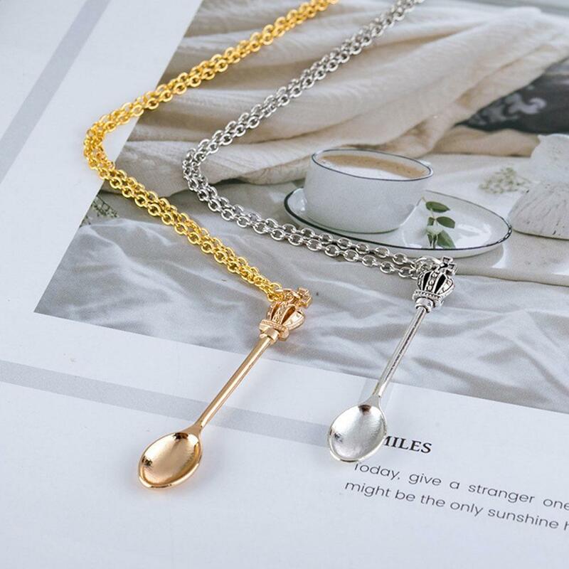 Mały naszyjnik w kształcie łyżeczka do herbaty z koroną dla kobiet 3 kolory kreatywny Mini długi ogniwo biżuteria naszyjnik łyżka