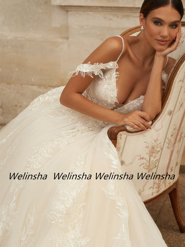 Бальное платье, свадебное платье, роскошное платье на тонких бретельках с V-образным вырезом, открытыми плечами, аппликацией из бисера, со шлейфом и открытой спиной, блестящее платье для невесты