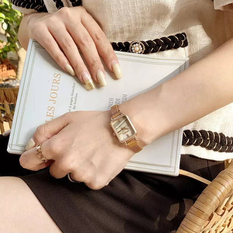 Damskie zegarki modne kwadratowe damskie kwarcowe paski magnetyczne zielone tarcze proste siatka z różowego złota luksusowe damskie zegarki