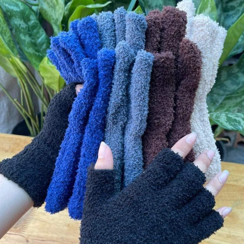 Nieuwe Koraal Fleece Gebreide Wollen Handschoenen Mode Mannen Vrouwen Pentagram Halve Vinger Warm Zacht Want Effen Kleur Vingerloze Handschoenen