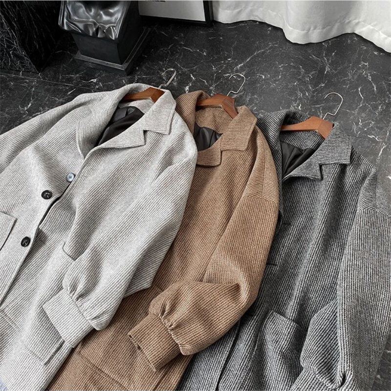 Mantel Wol Pria Musim Semi Musim Gugur 2023 Kedatangan Baru Pakaian Luar Kancing Sebaris Kerah Lipat Mantel Jaket Pria