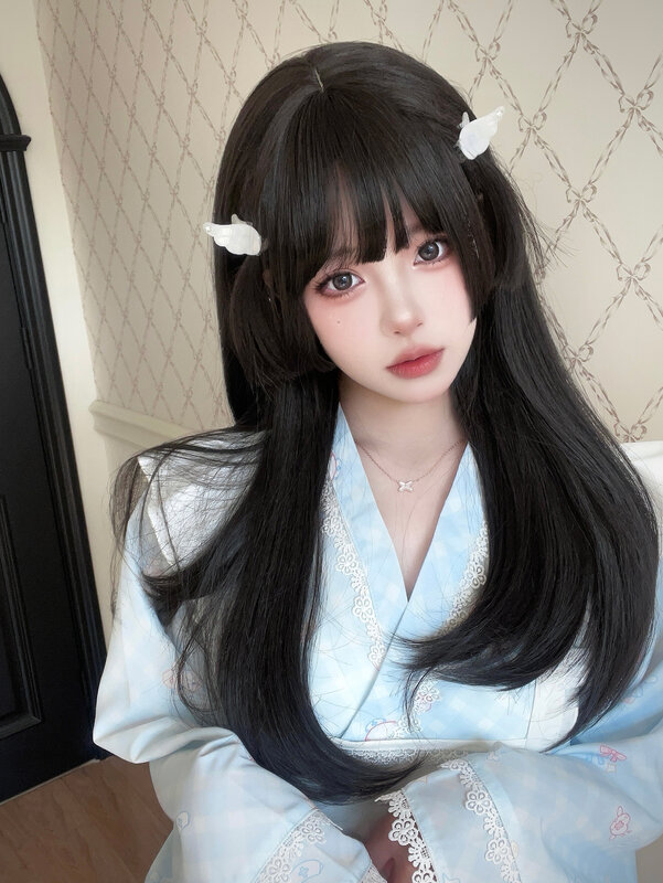 Wig sintetis Lolita Hime Cut 22 inci hitam dengan Wig rambut lurus alami panjang untuk penggunaan sehari-hari Cosplay tahan panas