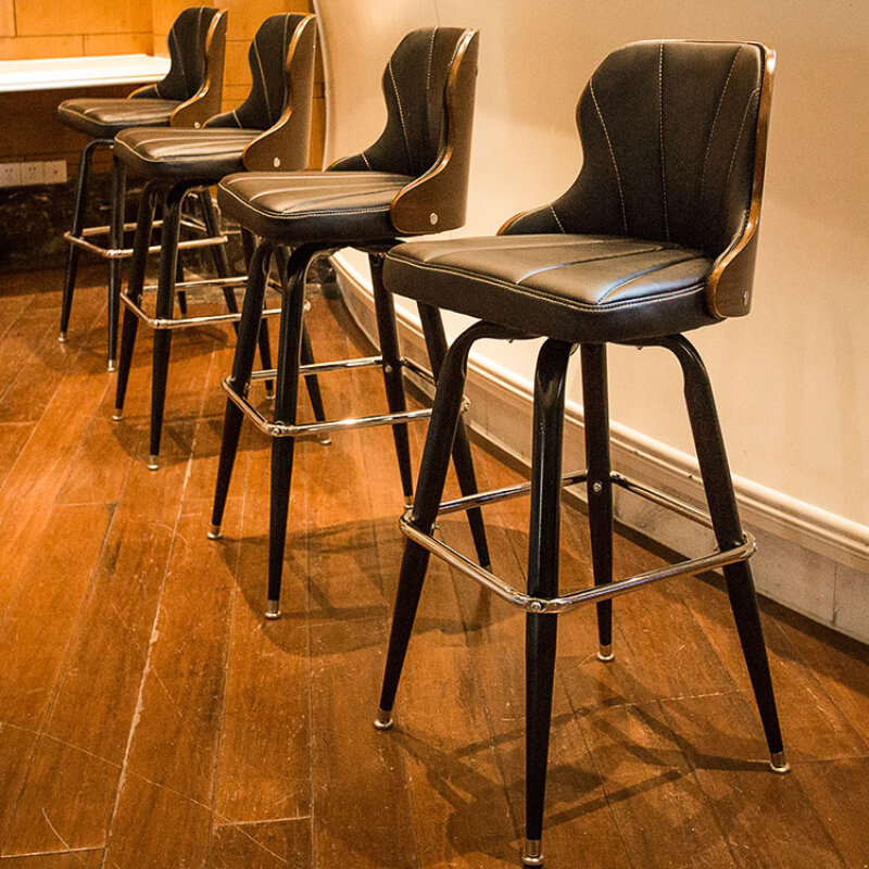 Taburetes de Bar nórdicos para cocina, silla de Bar giratoria de hierro forjado con respaldo de madera maciza, taburete alto de cuero, silla de Bar con carcasa giratoria GM