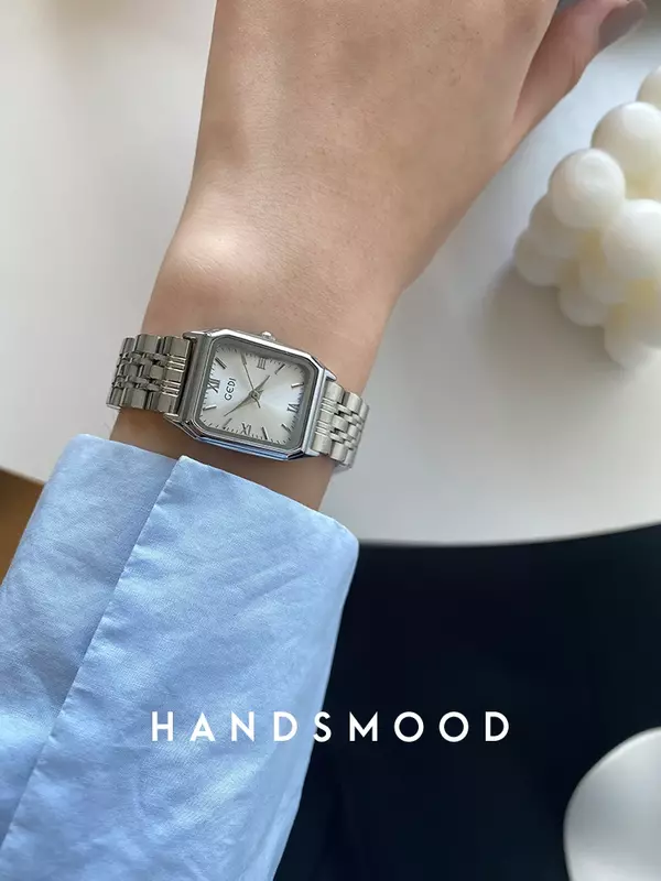 Koreański blogerka na Instagramie popularny damski zegarek kwarcowy z kwadratowym łańcuchem, srebrny spersonalizowany i wszechstronny