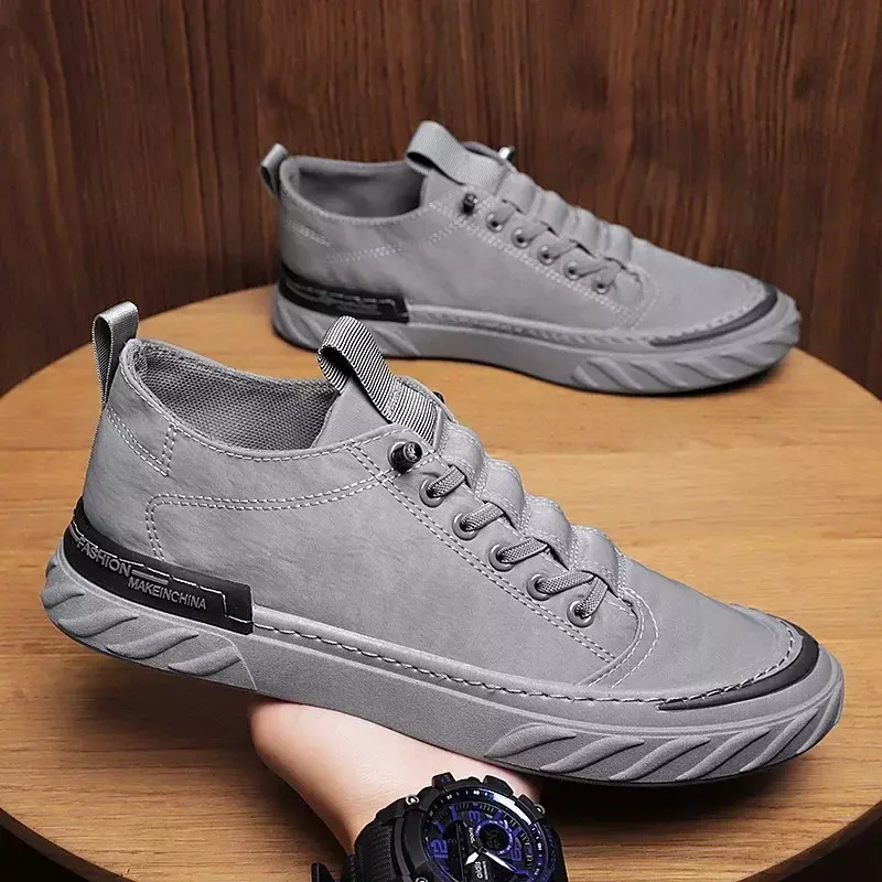 Męskie buty na co dzień lodowy jedwab płócienne buty tenisówki 2024 nowość w oddychającym poślizgu na męskim płaskie mokasyny męskim buty wulkanizowane Trend